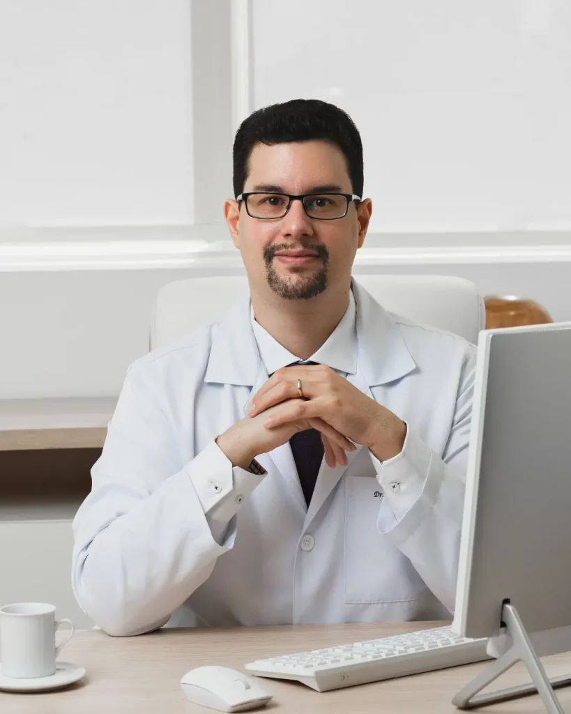 Dr. Thales Azevedo reumatologista